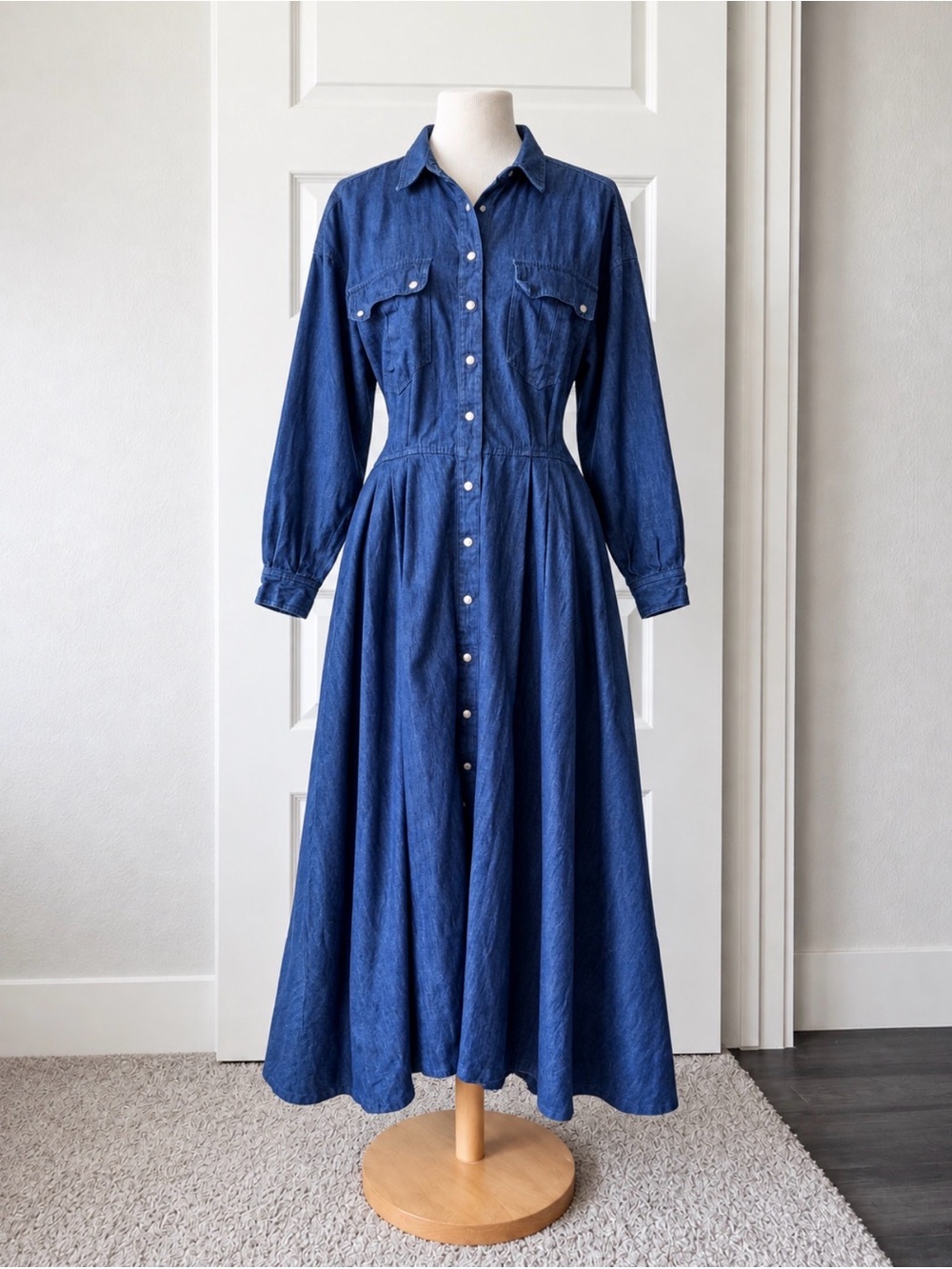 Vintage Liz Claiborne Denim 100% Shirt Midi Dress